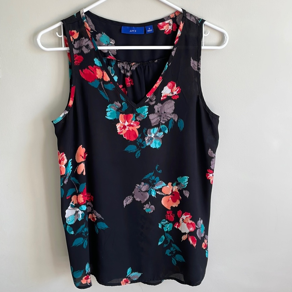 Apt 9 black tank blouse with red and blue flowers size s